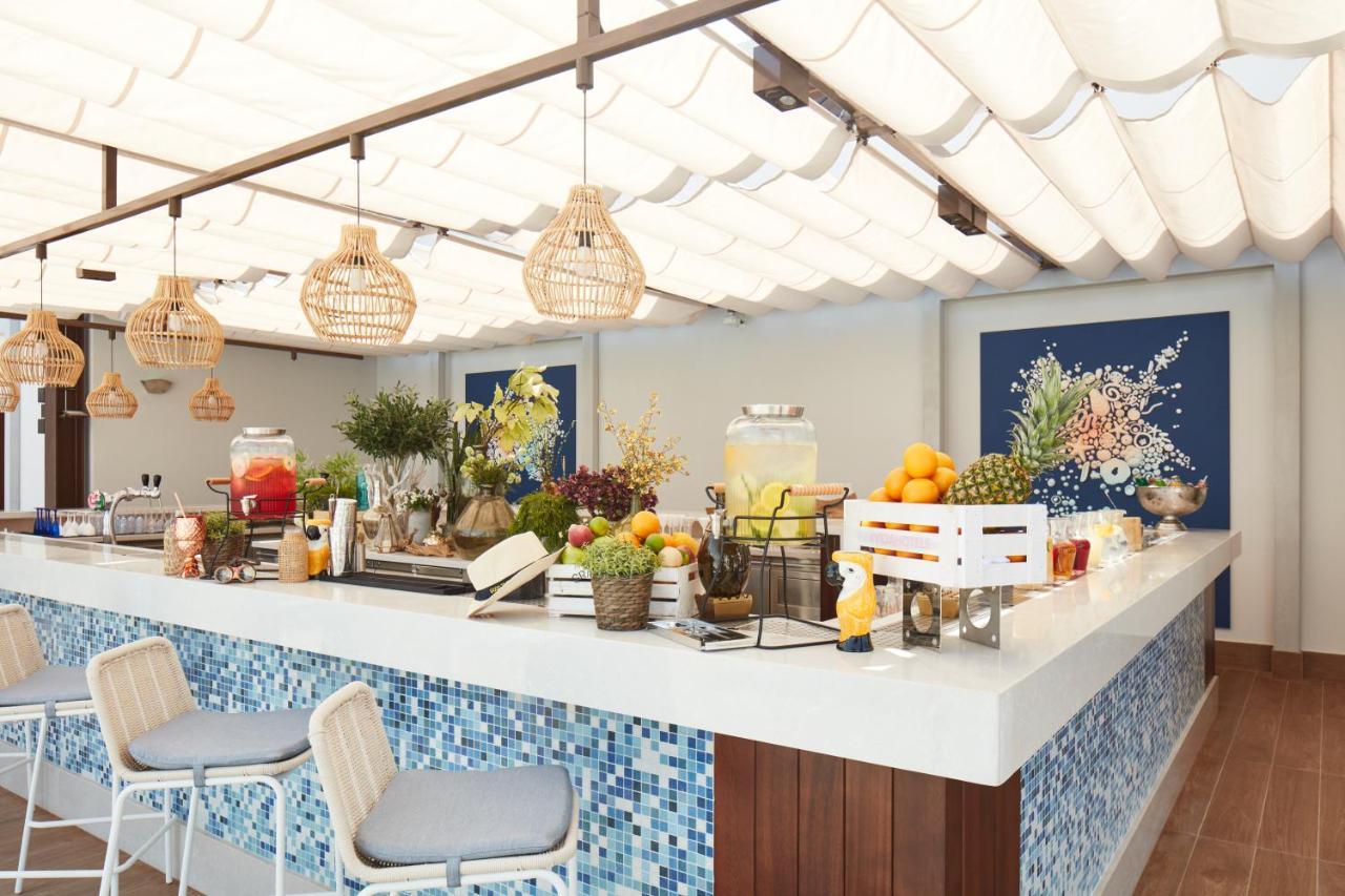 Vida Beach Resort Umm Al Quwain Exterior foto The kitchen of the restaurant