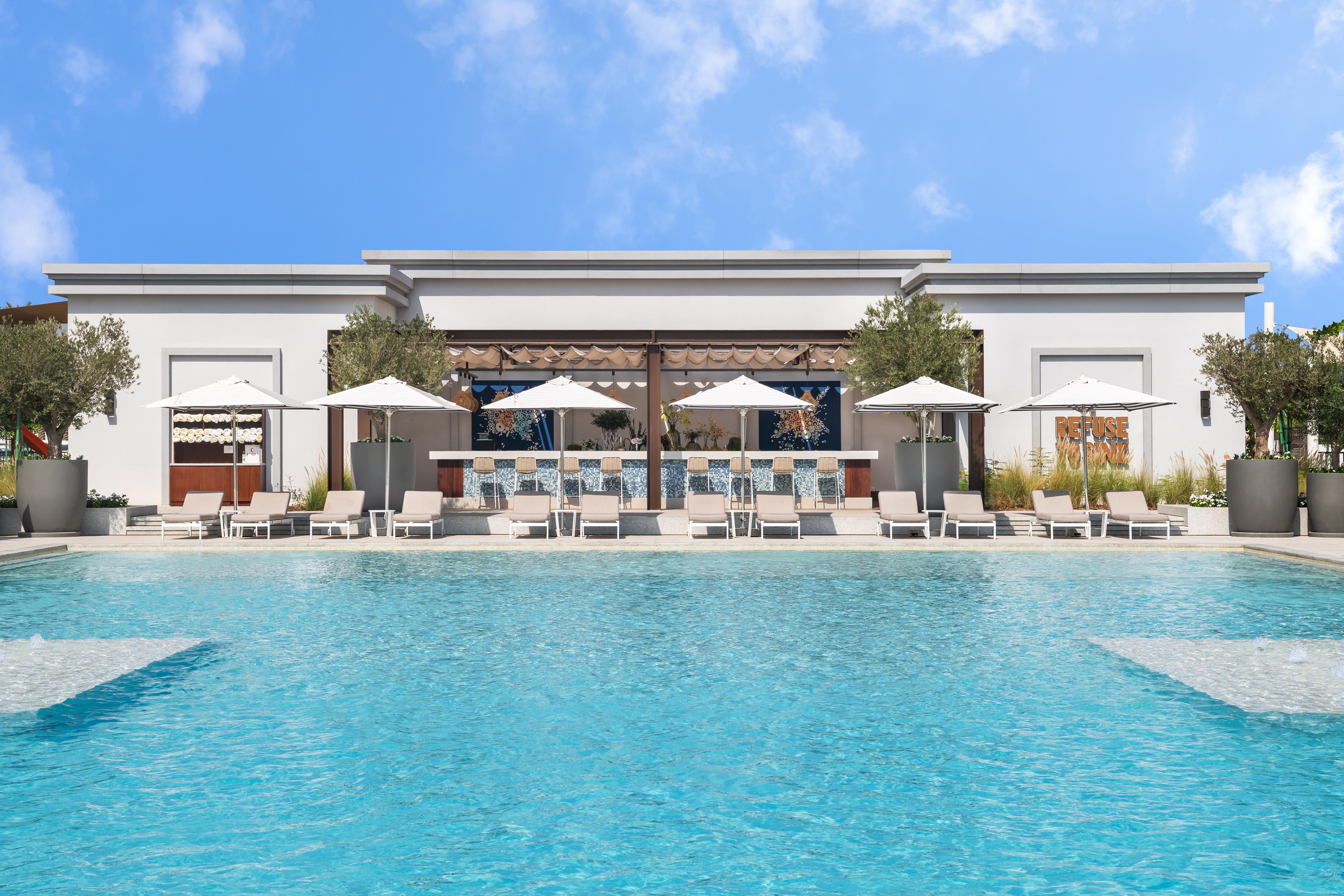 Vida Beach Resort Umm Al Quwain Exterior foto The pool at the Four Seasons Hotel